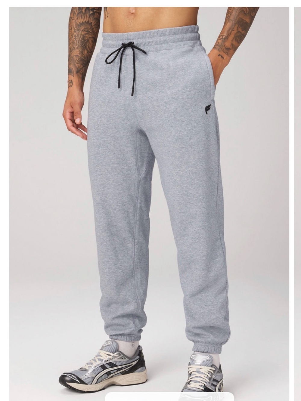Fabletics The Go-To Sweatpant Men’s Medium Tall CLASSIC GREY HEATHER